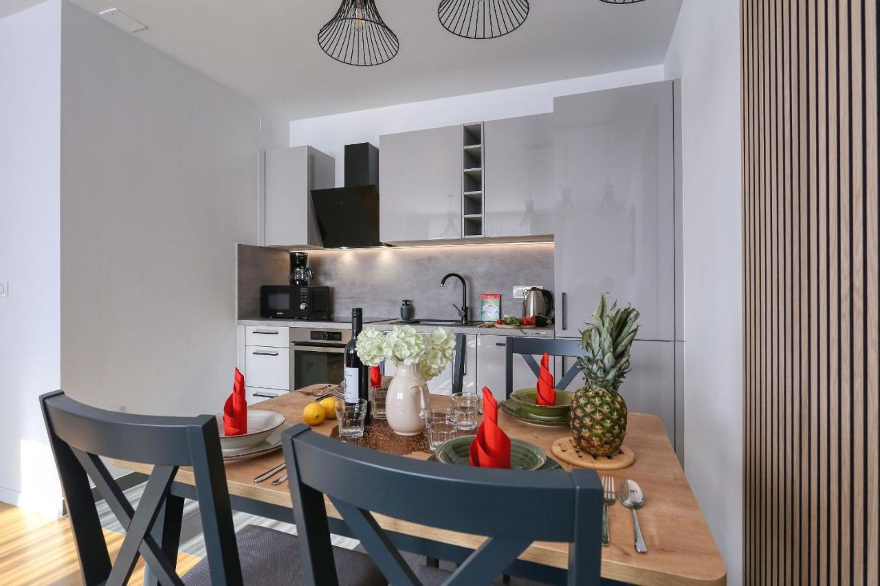 Apartments Perla With Free Parking Zadar Exterior photo