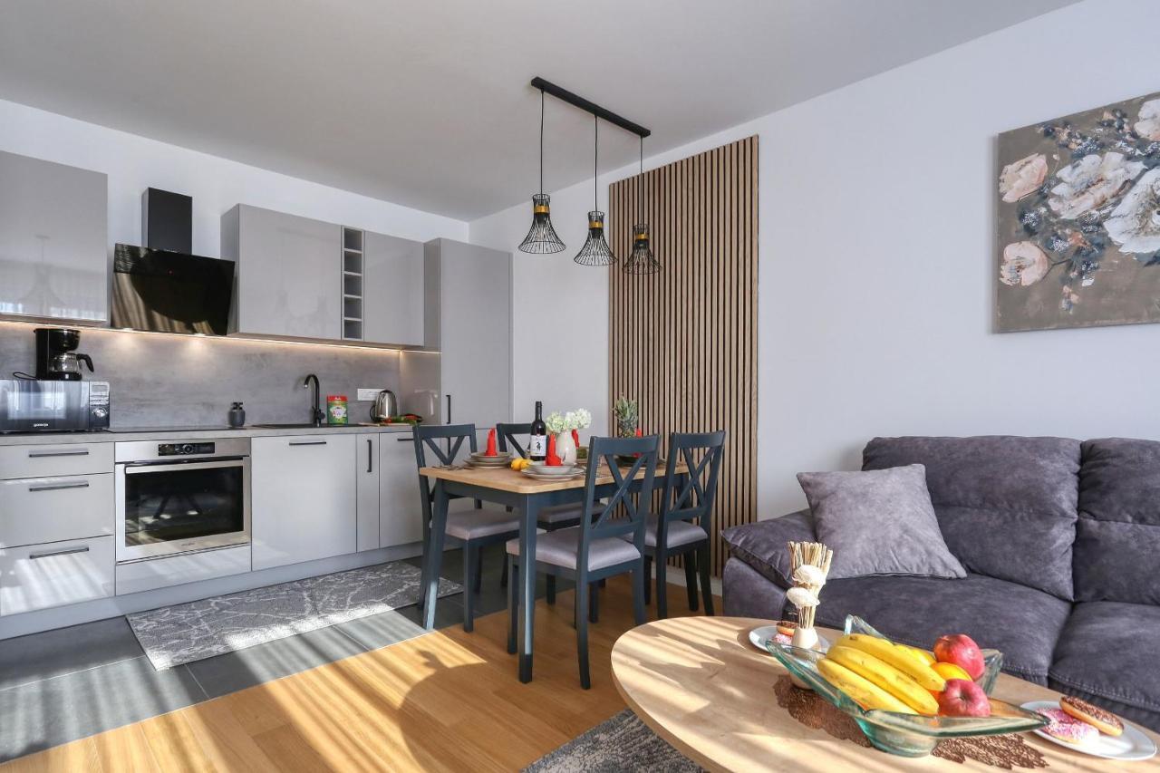 Apartments Perla With Free Parking Zadar Exterior photo